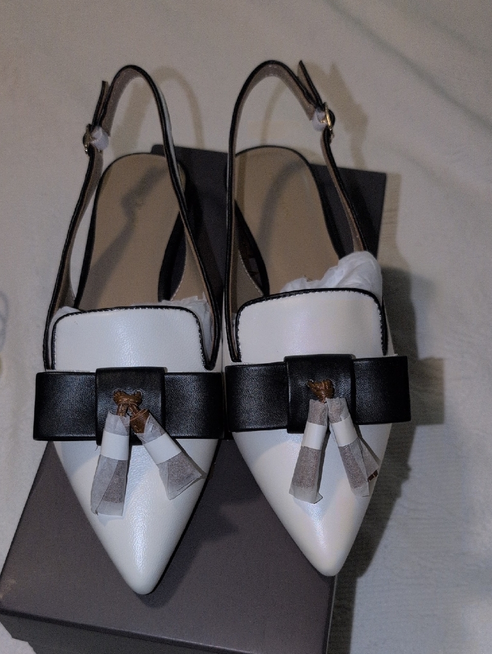 NWTLeather Tassel Bow Slingback Flat Winter White